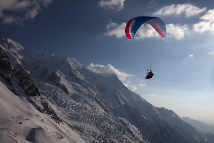 (image for) Ozone Magnum 2 Tandem Paraglider