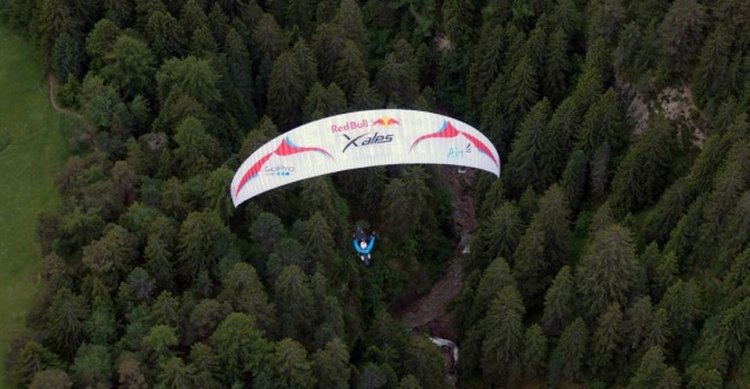 (image for) Ozone LM5 Lightweight Paraglider